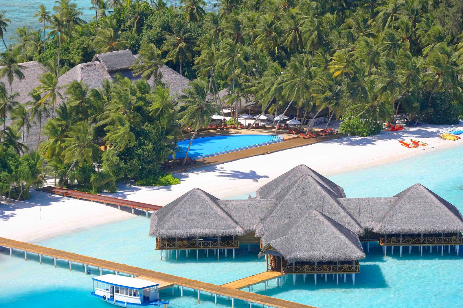 Medhufushi Island Resort Review: A Rustic-Luxury Haven in Meemu Atoll