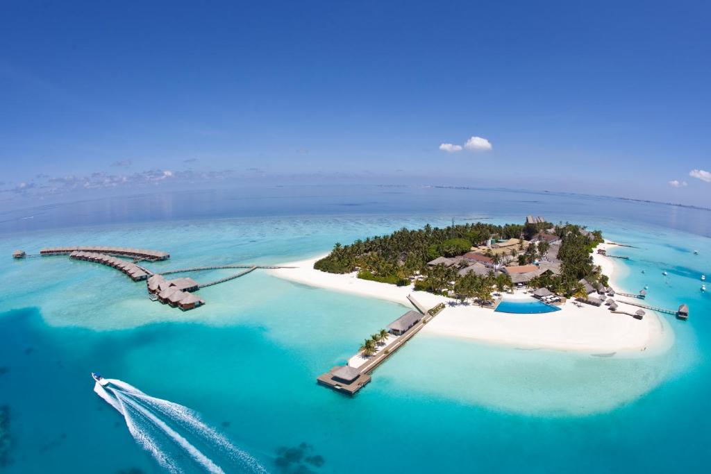 A Deep-Dive Review of Velassaru Maldives